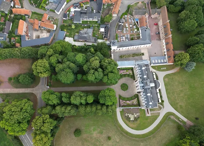 Chateau De Ranchicourt Bed & Breakfast